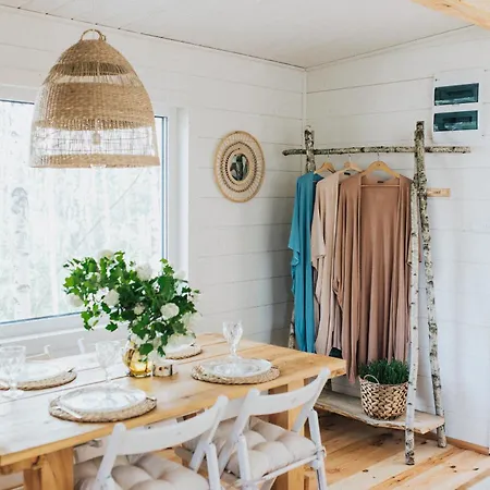 Domek alpejski W Drzewach W Siedlisku Polanka Dobre (Minsk)