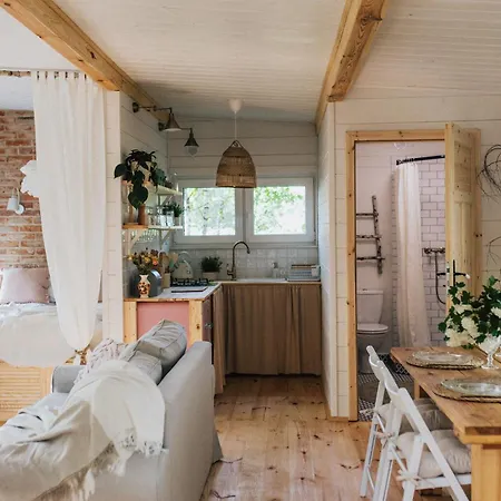 Domek alpejski W Drzewach W Siedlisku Polanka *