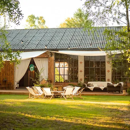 W Drzewach W Siedlisku Polanka Domek alpejski