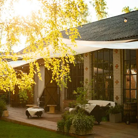 W Drzewach W Siedlisku Polanka Domek alpejski *